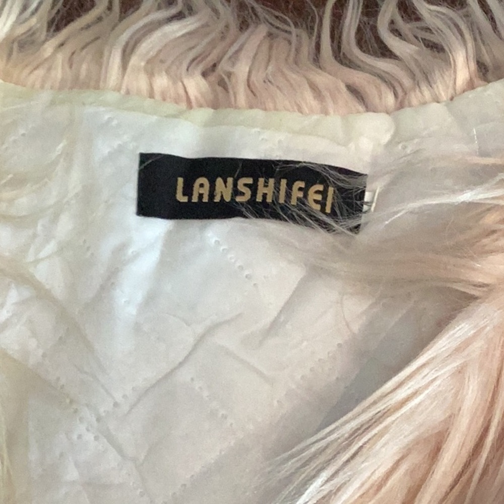 LANSHIFEI pink Faux Fur Jacket - size M - Picture 4 of 6